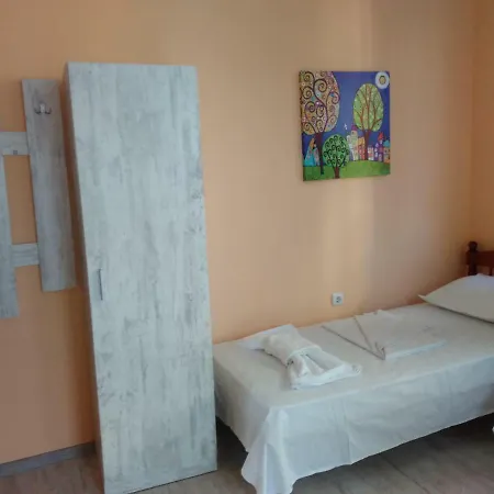 Family Lipata Guest house Lozenets